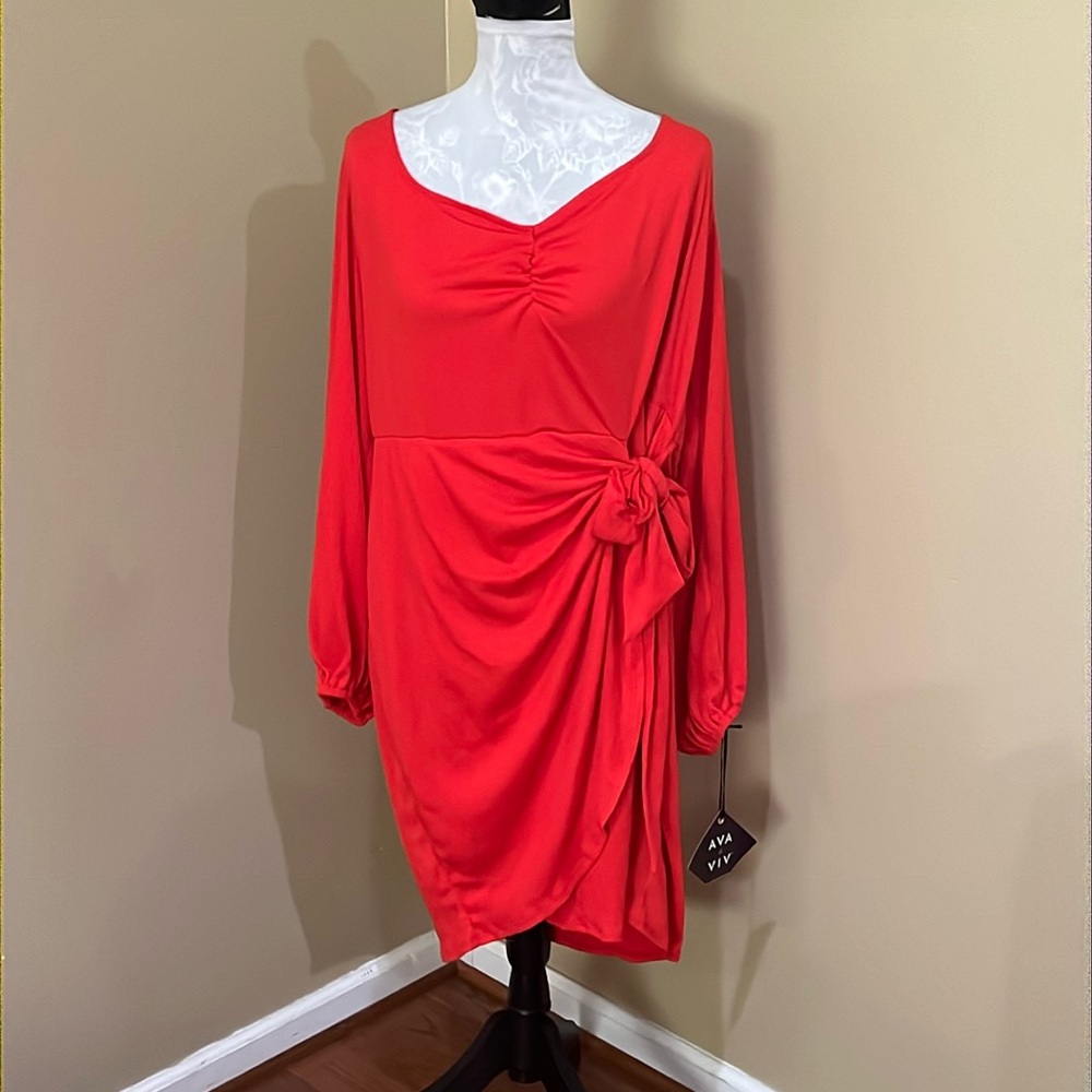 Wrap Around stretch Red cinched waist Ballon Sleeve flattering dress - Picture 3 of 10